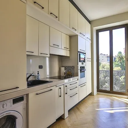 Balcon Vue Coulee Verte. Luxe Plein Coeur De شقة